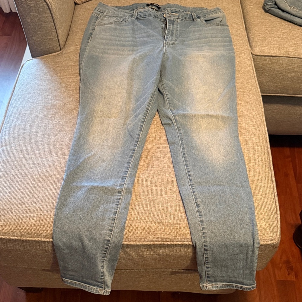 d. jeans Light Blue Skinny Jeans